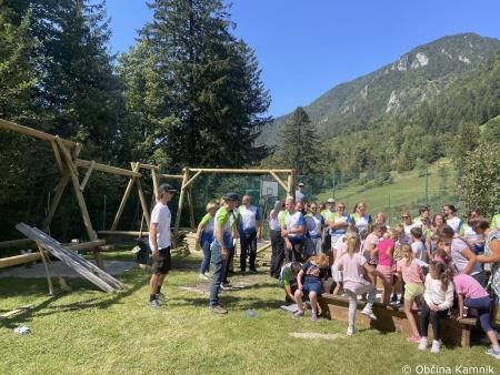 Pomoč pri urejanju športnih igrišč in igrišč pri kamniških šolah in vrtcih (18)